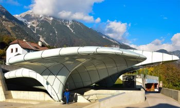 Station Nordkettenbahn, ontworpen door architecte Zara Hadid