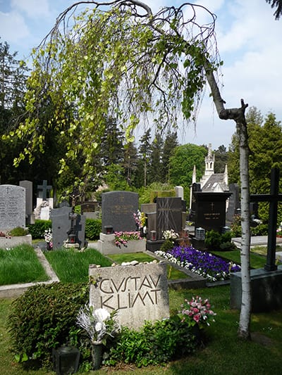 Grafsteen Klimt: een ontwerp van beeldhouwer Josef Schagerl junior