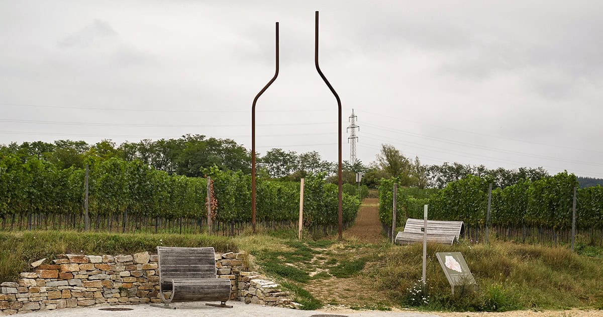 Het Weintor aan het begin van de Weinweg