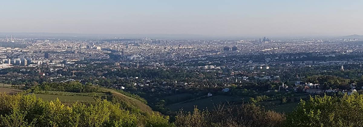 Uitzicht op Wenen vanaf de Kahlenberg