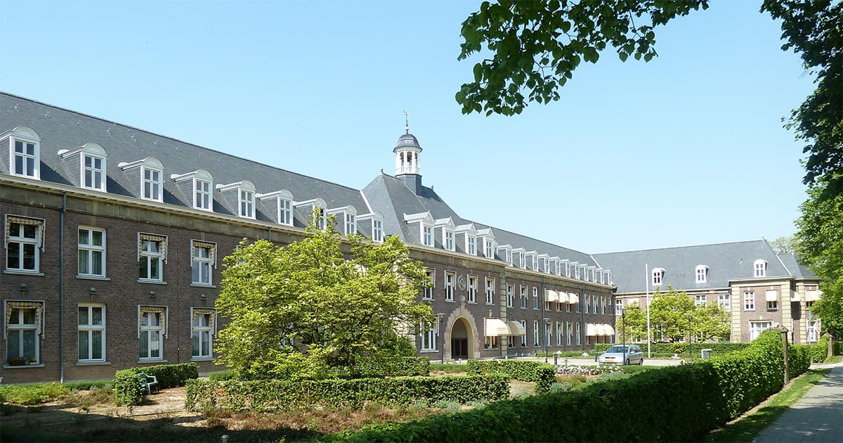 Voormalige vroedvrouwenschool in Heerlen