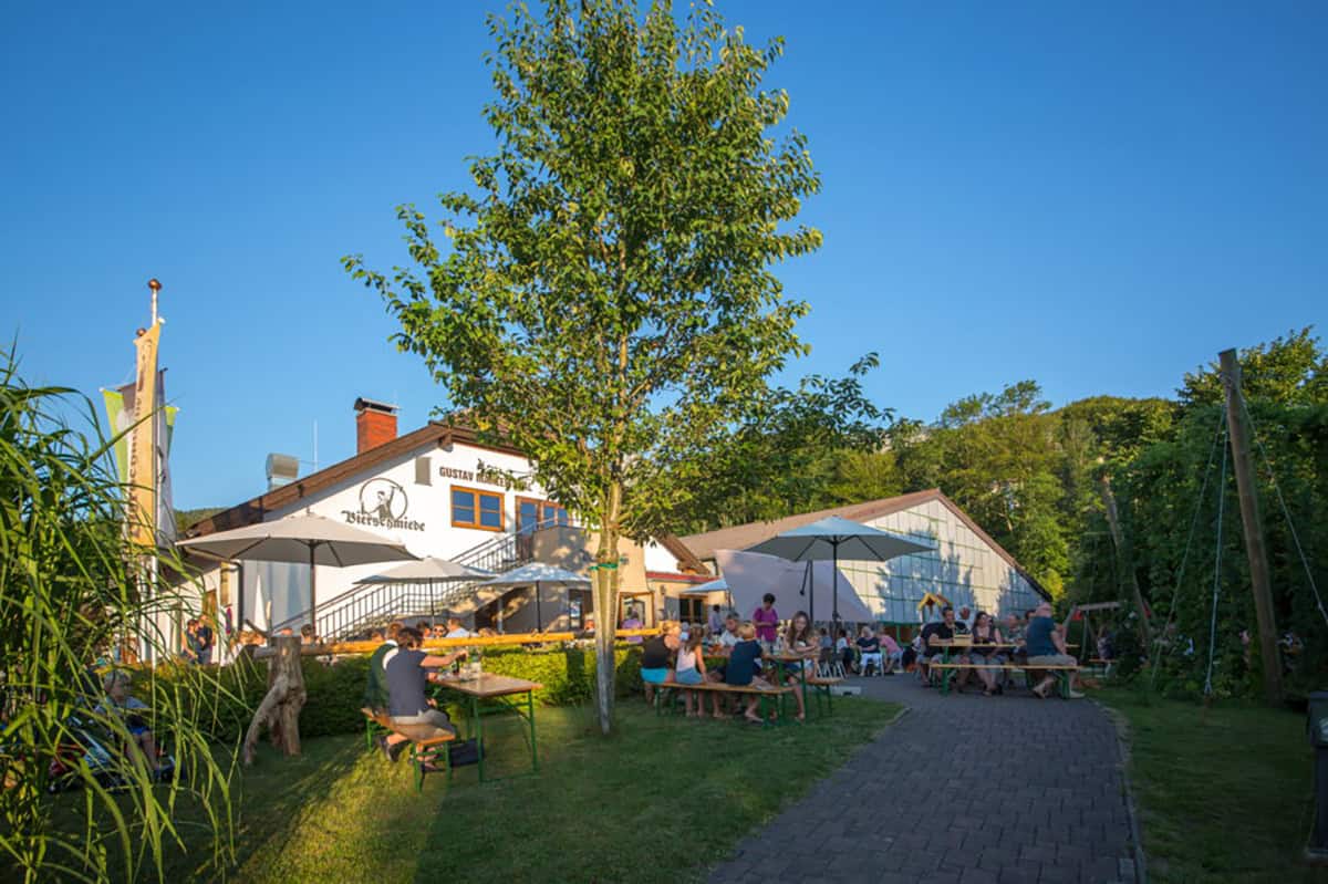 Terras voor de © Bierschmiede