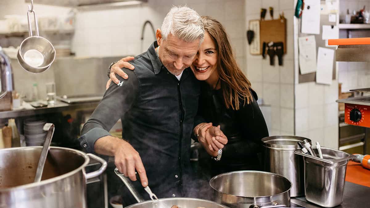 Andreas en Andrea Kaiblinger in de keuken