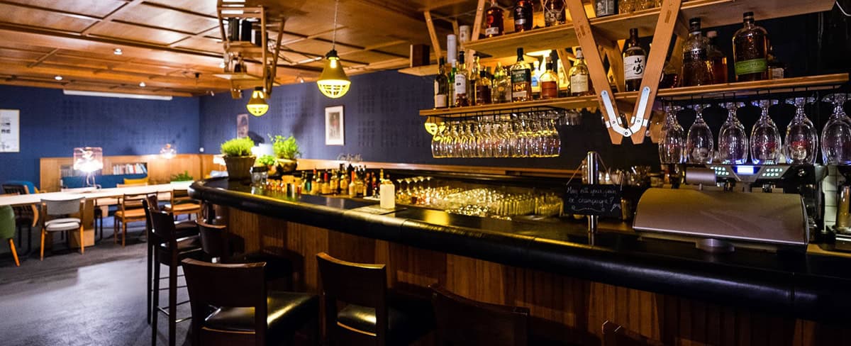 De gezellige bar